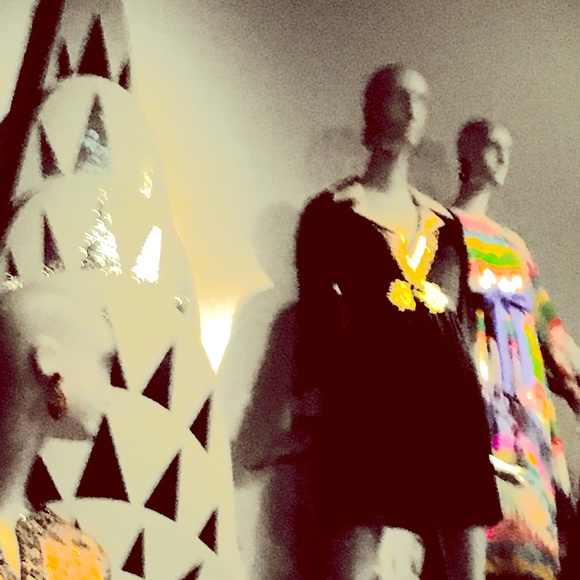 Meet your Posher - Picture 1 of 3